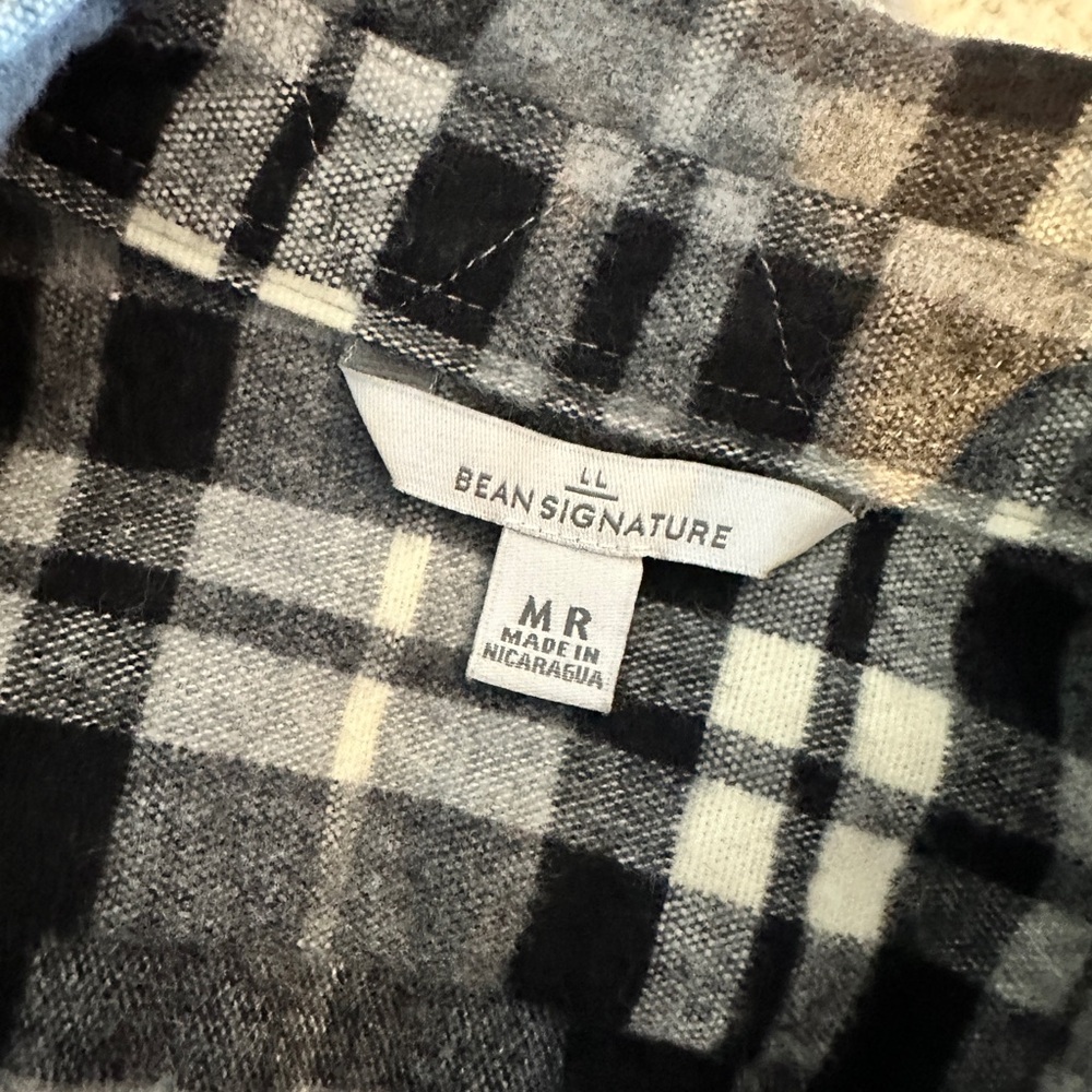 L.L.Bean  Chamois Tunic Plaid Flannel Black Gray Cream - Picture 5 of 6